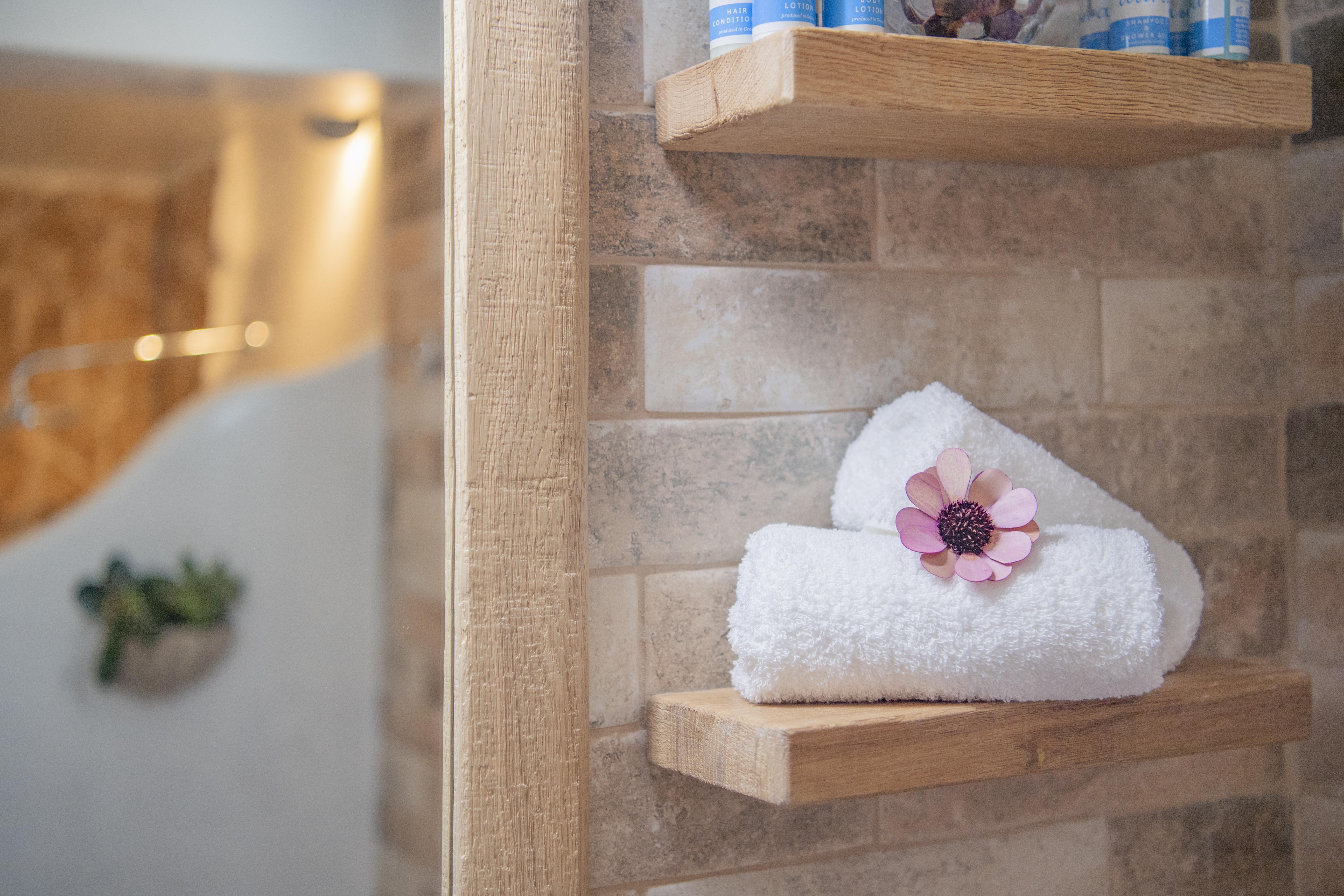 Starlight Luxury Seaside Villa & Suites 이메로비글리 외부 사진
