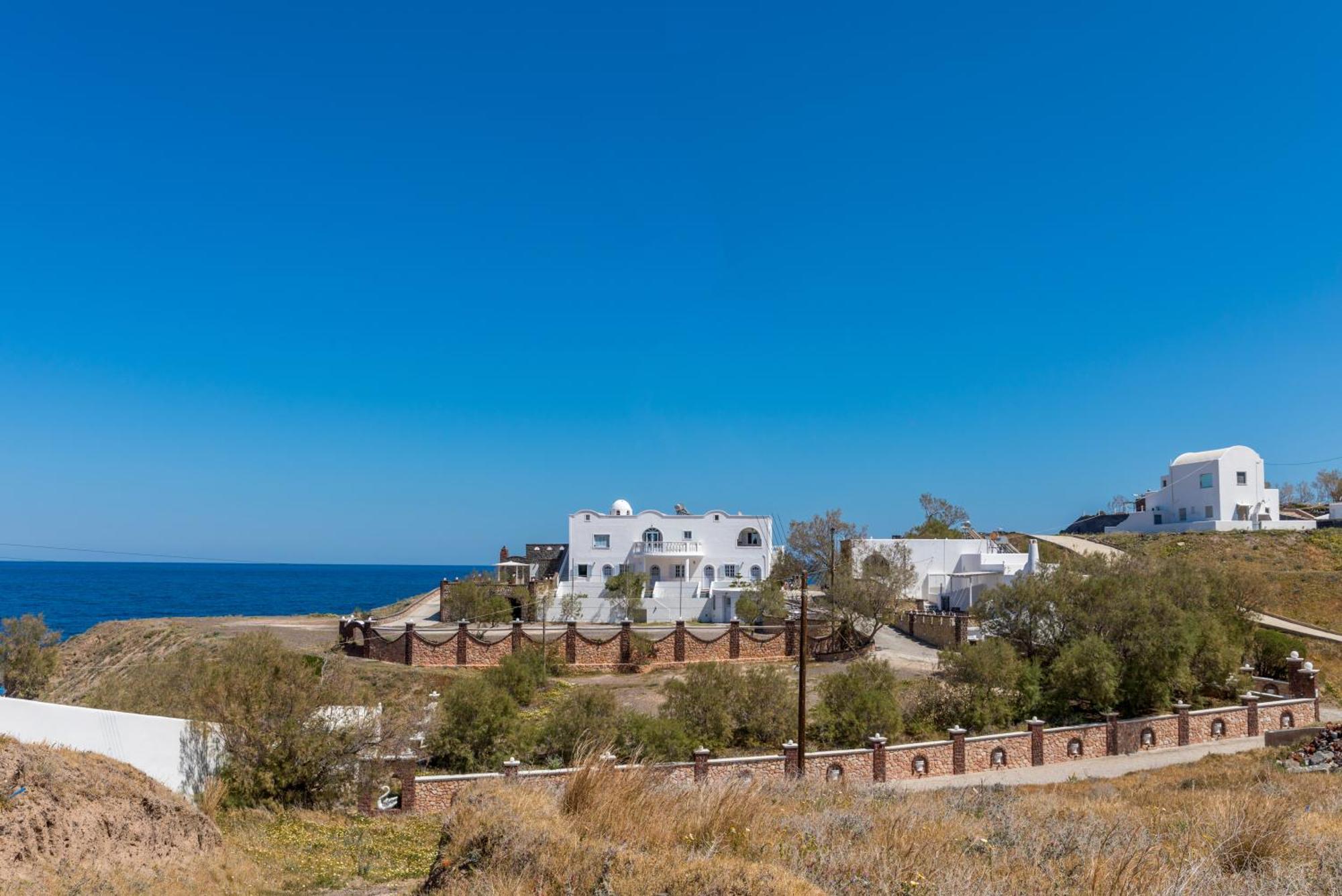 Starlight Luxury Seaside Villa & Suites 이메로비글리 외부 사진
