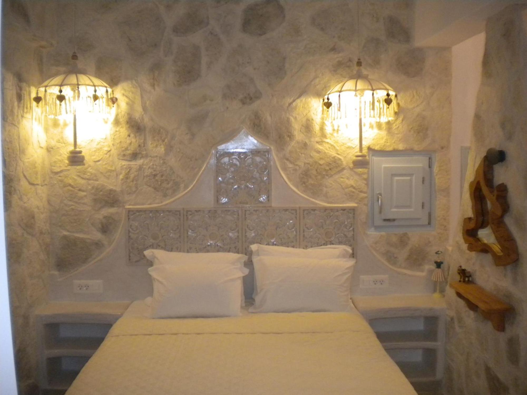Starlight Luxury Seaside Villa & Suites 이메로비글리 외부 사진