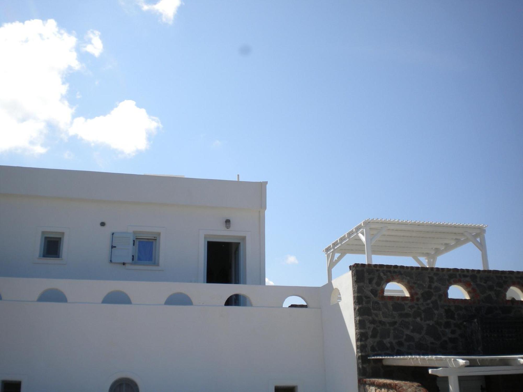 Starlight Luxury Seaside Villa & Suites 이메로비글리 외부 사진
