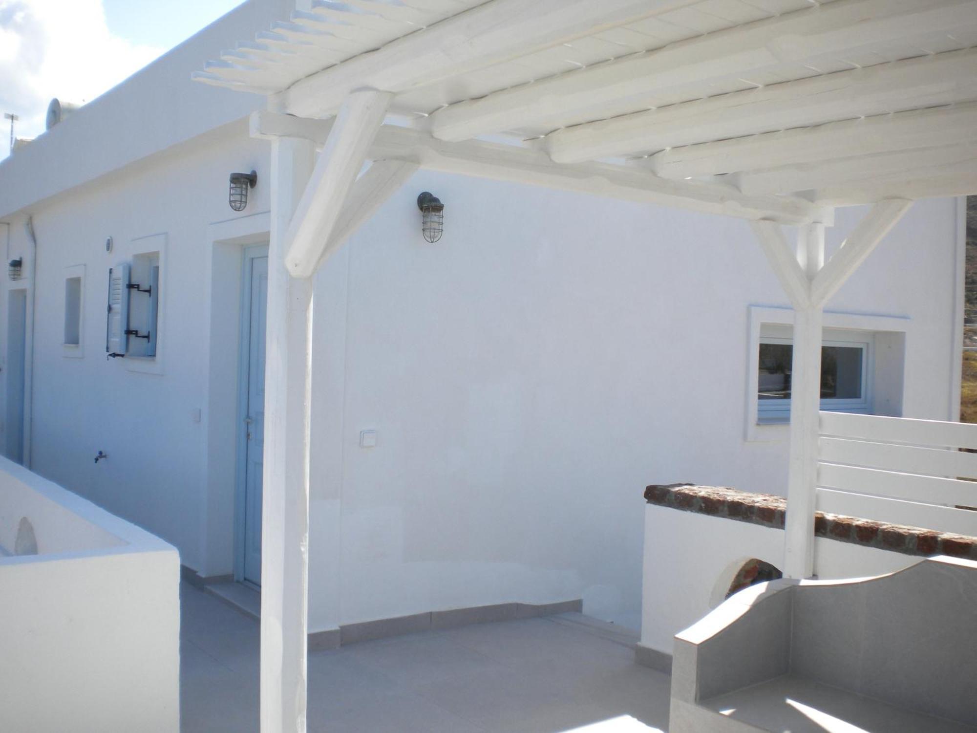 Starlight Luxury Seaside Villa & Suites 이메로비글리 외부 사진